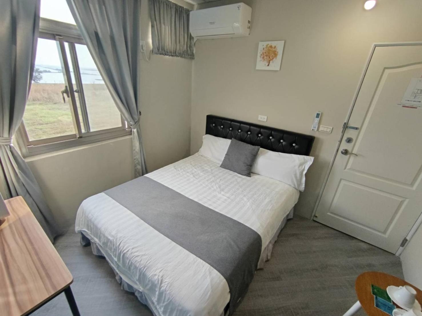 Light Shadow Apartamento Budai Exterior foto
